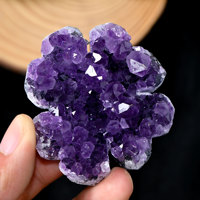 Vente en gros de grappes d'améthyste violette naturelle en forme de trèfle, cristaux sculptés pour la méditation et la décoration intérieure