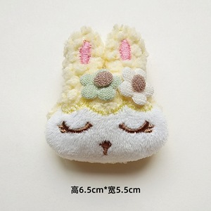 DHF キュートな漫画風ウサギのぬいぐるみブローチ、柔らかいぬいぐるみキーホルダーピン、ぶら下げウサギのペンダント、高品質のぬいぐるみおもちゃ、販促品 - Product Image 5