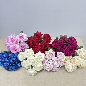 Rosa de Terciopelo de 9 Cabezas, Flor Artificial de Seda Roja, Alta Simulación, Decoración para Bodas y Hogar - Product Image 4