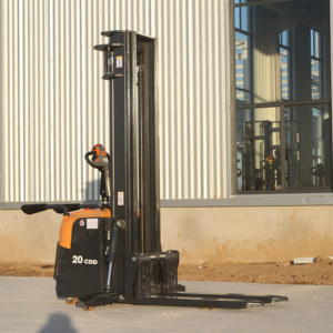 Apiladores de Palés, Apiladores Portátiles y Apiladores Pequeños Multiusos Más Valiosos en Venta - Product Image 2