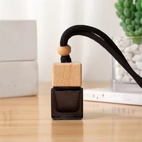 Diffuseur de parfum pour voiture 8 ml, flacon en verre vide pour huile essentielle, flacon de parfum suspendu pour voiture avec couvercle noir