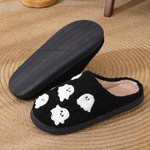 Al por mayor, nuevo felpón de invierno suave de alta calidad para pantuflas, cómodo para uso interior y exterior en el hogar, con diseño de logotipo, ligero, con diseño de frutas. - Product Image 2
