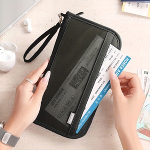 Portefeuille de voyage personnalisé en polyester pour cartes de visite, porte-passeport RFID pour une utilisation de voyage personnalisée - Product Image 2