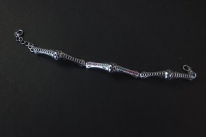 กำไลข้อมือเงินแท้ดีไซน์ร่วมสมัย ประดับด้วยโซ่แบบชุบโรเดียม จาก SATVA SILVER สำหรับแฟชั่นยูนิเซ็กส์ - Product Image 2