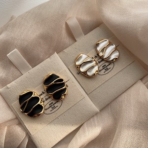 <span class=keywords><strong>Pendientes</strong></span> de joyería de acero inoxidable moda Vintage sin desvanecer 18K chapado en oro titanio acero antialérgico Irregular pendiente ovalado - Product Image 2