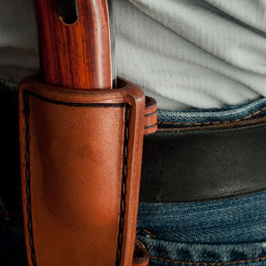 Étui pour couteau de chasse en cuir fait main, best-seller, pour couteau pliant, personnalisable OEM, haute qualité, couleur et logo sur mesure - Product Image 2