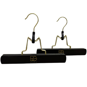 Logo personnalisé imprimé en <span class=keywords><strong>bois</strong></span> noir cintre <span class=keywords><strong>extension</strong></span> de cheveux pince perruque <span class=keywords><strong>extension</strong></span> de cheveux <span class=keywords><strong>bois</strong></span> noir cintres avec partie métallique dorée - Product Image 1