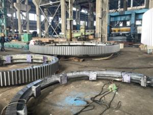 Engranaje de anillo de engranajes grandes de circunferencia de acero de fundición de forja grande para molino de bolas de molienda y horno rotatorio de planta de cemento - Product Image 3