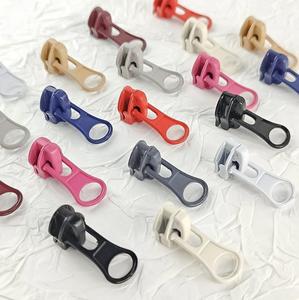 Tête de fermeture éclair en métal zinc écologique à glissière ouverte/continue pour uniforme scolaire, manteau et bagages avec motif coloré peint - Product Image 1