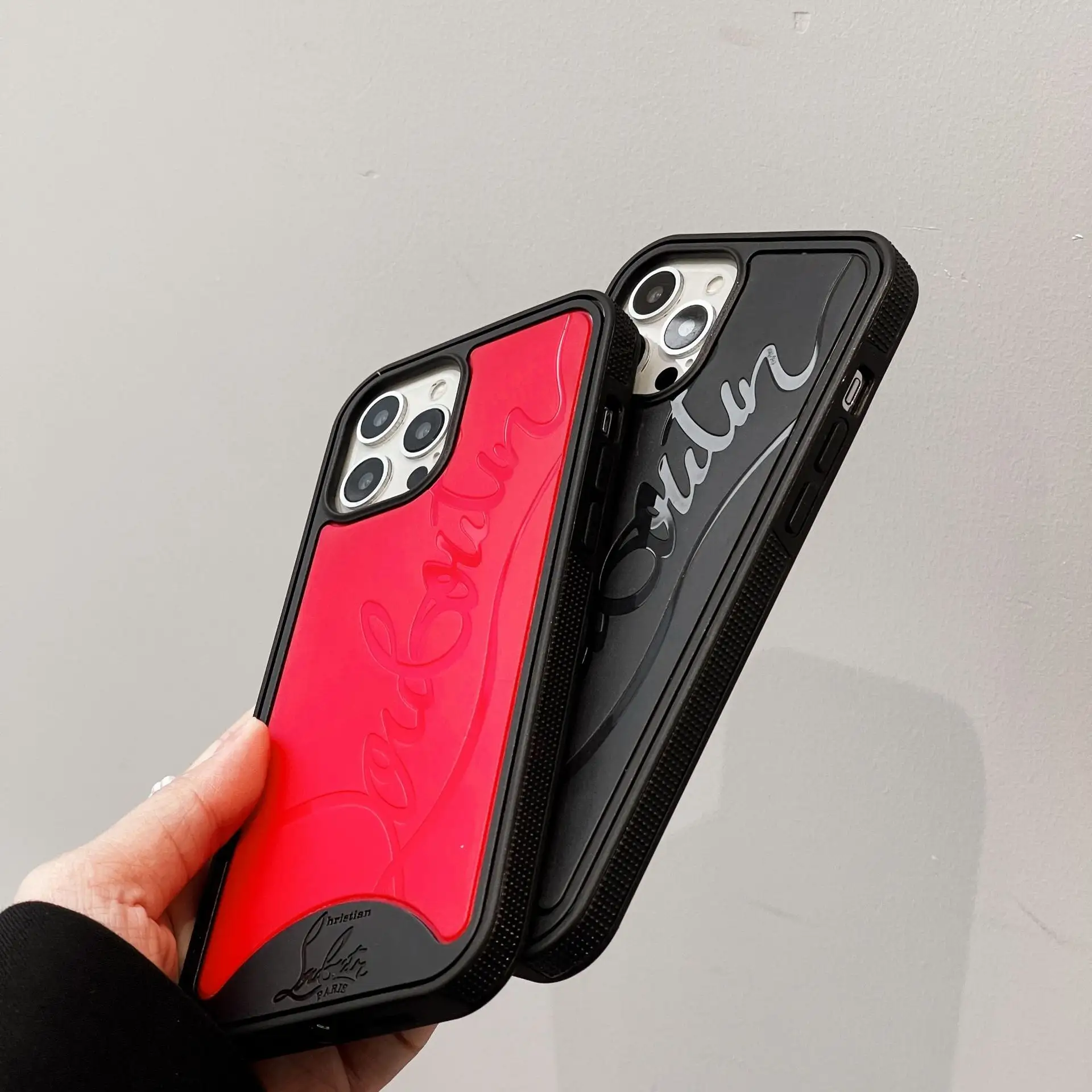 Coque de téléphone portable Simplicity Coque de téléphone portable en silicone 3D Coque de protection souple Coque arrière avec motif de lettres Rouge pour Iphone