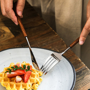 Cubertería Occidental de Acero Inoxidable, Cuchillo, Tenedor y Cuchara para Filete con Mango de Madera de Palisandro Vintage para Hotel, Fabricante Mayorista - Product Image 3