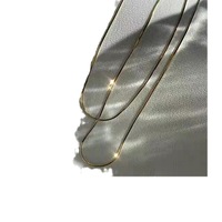 Vente en gros de bijoux de mode simples et imperméables, collier à chaîne en forme de serpent rond fin en acier inoxydable plaqué or et argent pour femmes