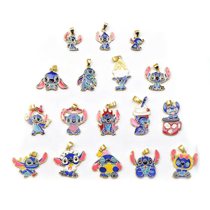 HD0808 Nuevos <span class=keywords><strong>y</strong></span> Adorables Dijes <span class=keywords><strong>de</strong></span> Esmalte <span class=keywords><strong>de</strong></span> <span class=keywords><strong>Stitch</strong></span> <span class=keywords><strong>de</strong></span> Dibujos Animados, Bañados en Oro <span class=keywords><strong>de</strong></span> 18K, Colgantes <span class=keywords><strong>de</strong></span> <span class=keywords><strong>Lilo</strong></span> <span class=keywords><strong>y</strong></span> <span class=keywords><strong>Stitch</strong></span>, Fornituras <span class=keywords><strong>de</strong></span> Joyería <span class=keywords><strong>de</strong></span> Dibujos Animados, Regalos para Niños - Product Image 1