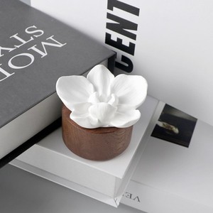 Ambientador de yeso aromático de cerámica a base de madera almacenado, fragancia perfumada para el hogar, difusor de aceite esencial de flor de Orquídea de porcelana - Product Image 4