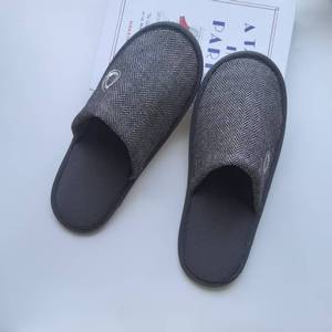 Pantoufles grises pour hommes, écologiques, en lin, pour cliniques médicales, spas et hôtels, avec logo imprimé, vente en gros - Product Image 6