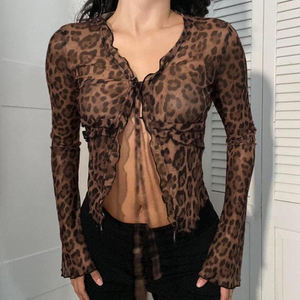 Camisa de manga larga con estampado de leopardo, ligera, de malla transparente, con cuello en V, ribete con volantes y lazo en la parte delantera, nueva colección de otoño. - Product Image 2