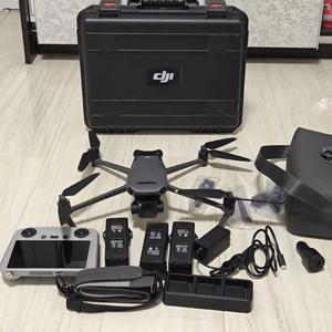 Mavic 3 Classic กล้อง Hasselblad 20MP 5.1K 50fps ระดับโปร พร้อมรีโมทพลาสติก O3+ บินได้นาน 46 นาที ทนลมได้ถึง 12 เมตร/วินาที ระบบอัจฉริยะ - Product Image 1