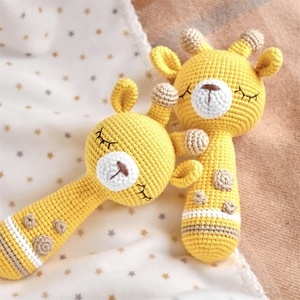 Regalo per neonato giocattolo massaggiagengive fatto a mano 100% cotone organico con <span class=keywords><strong>sonaglio</strong></span> <span class=keywords><strong>Amigurumi</strong></span> - Product Image 4