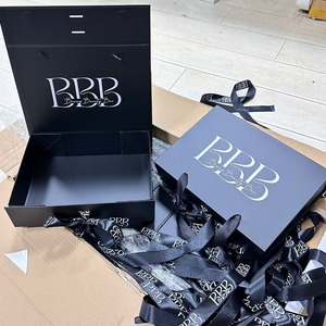 <span class=keywords><strong>Cajas</strong></span> de Regalo de Papel <span class=keywords><strong>para</strong></span> Joyería al por Mayor con Logotipo Personalizado y Lazo, Caja de Embalaje Blanca <span class=keywords><strong>para</strong></span> Anillos con Cinta - Product Image 4