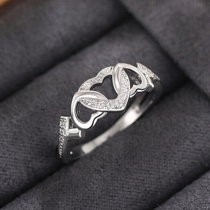 Anello a Cuore Intrecciato per Donne, Elegante Gioiello da Dito alla Moda - Product Image 3