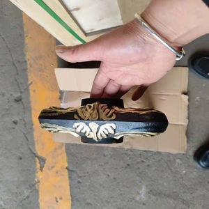 Estilo antigo Ferro fundido autônomo Rose Radiators Black Paint com Gold Decor HVAC Systems Parts - Product Image 3