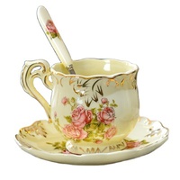 Europese Fashion Gold Creative Huwelijkscadeau Bone China Keramische Kopje Koffie Met Schotel Lepel