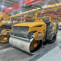 Rouleau compresseur vibrant à double tambour de marque chinoise UCM 5 tonnes, tambour de 1400 mm pour le compactage de l'asphalte et du sol, haute puissance de fouillisement