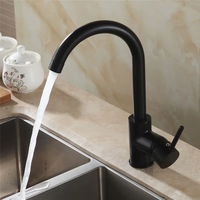 Robinet d'eau gourmet Robinets de cuisine Robinet mitigeur d'eau chaude et froide Articles sanitaires en acier inoxydable Robinet de cuisine à une poignée