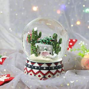 Çin fabrika tedarikçisi reçine özel noel kar küresi 45/65/80/100/120 kar topu noel köy evi su küresi zanaat - Product Image 5