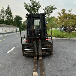 Chariot élévateur diesel 4x4 d'occasion en bon état avec hauteur de levage de 3000 mm - Product Image 3