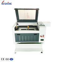 Machine de découpe laser pour décorations de gâteaux en acrylique 4060 avec pompe à air, pompe à eau, lit alvéolé, rail linéaire à mouvement vertical et porte à passage long