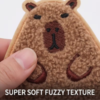 Patch personnalisé en chenille Capybara, broderie 3D ultra duveteuse en tissu éponge, à repasser et à coudre, pour personnalisation de casquettes, sacs à dos et tenues