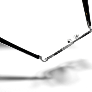 แว่นตาอัจฉริยะ AI พร้อมกล้อง HD ป้องกันแสงสีฟ้า ไมโครโฟนคู่ตัดเสียงรบกวน กล้องกันสั่น - Product Image 3