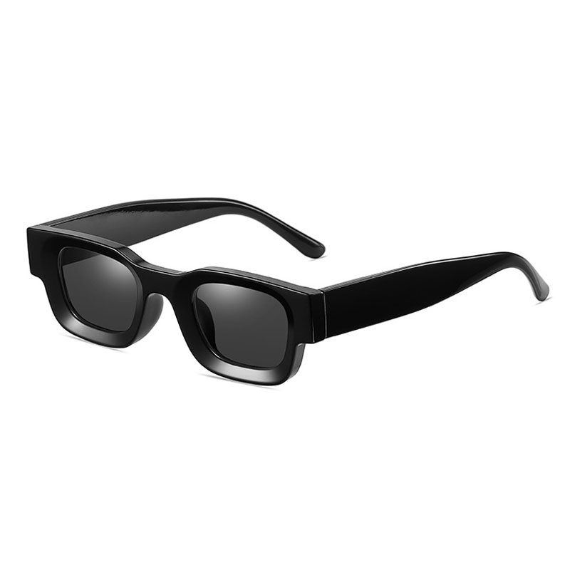 Black/black