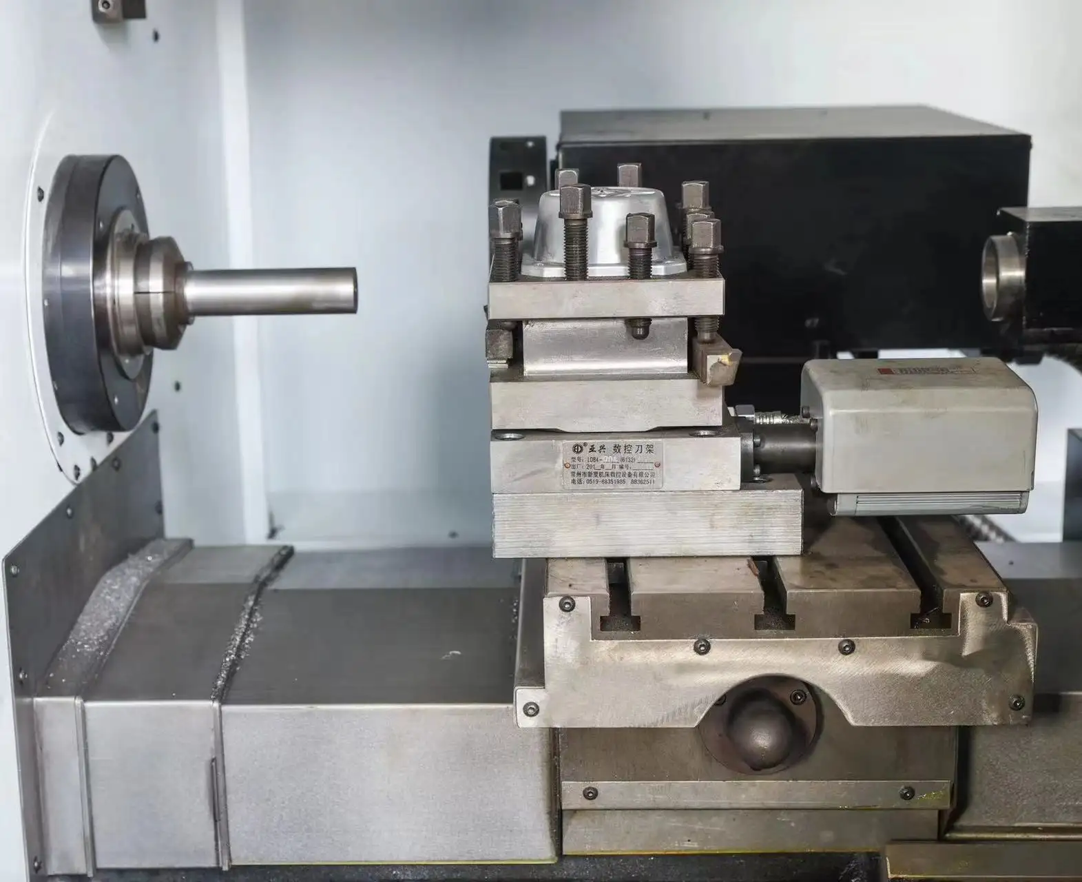 CNC dọc giường máy tiện đa giác máy với chức năng tiện tiện phổ quát máy tiện CNC