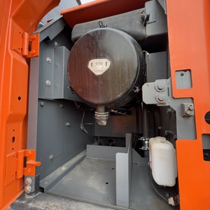 Excavadora Hidráulica Usada Hitachi ZX200LC de 20 Toneladas, Motor Isuzu, Modelo 2024, Capacidad de Cucharón de 0.91 m, Bomba de Potencia de 125 kW, Tubería de Alcantarillado - Product Image 5