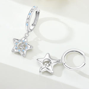 Nuevos Aros de Estrella y Luna de Latón Blanco con Circones - Regalo Romántico para Mujeres - Product Image 6