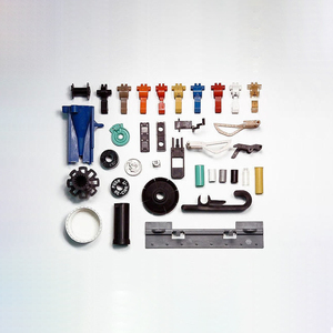 Bloc de guidage d'isolation en plastique PEEK usiné CNC multi-axes sur mesure de précision vietnamienne pour équipement semi-conducteur - Product Image 3