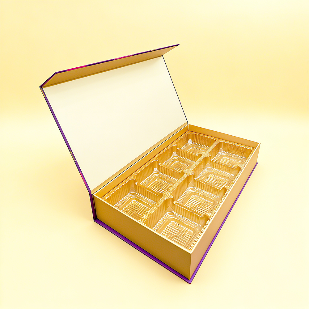 cinnamon roll boxes