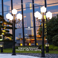 Lampadaire de jardin extérieur étanche en aluminium, design lotus, 5 têtes, hauteur personnalisable 2-4,5 m, pour projets d'éclairage paysager de villas et cours.