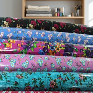 17132, 100%, tejido con estampado de rayón Challis, tela de 100gsm, 55 "/56", función elástica apropiada para niños y niñas - Product Image 2