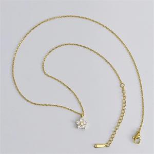 قلادة متعددة الألوان لطيفة على شكل زهرة الكرز قلادة لامعة وردية أرجوانية من الزركون قلادة جذابة للنساء والفتيات - Product Image 5