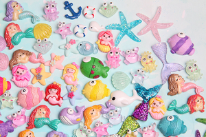 100 pièces de cabochons à dos plat <span class=keywords><strong>en</strong></span> résine, motifs coquillages marins, queues de sirène, sculptures féériques, breloques et pendentifs pour bijoux et colliers, vente <span class=keywords><strong>en</strong></span> gros <span class=keywords><strong>en</strong></span> sachet surprise - Product Image 5