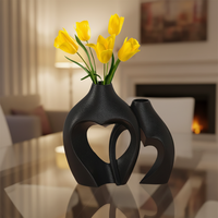 Vente en gros de vases à fleurs en résine incassable de forme géométrique en forme de cœur, décoration d'art moderne de qualité supérieure pour la maison, artisanat léger
