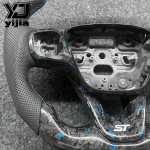 Volant <span class=keywords><strong>sport</strong></span> universel en fibre de carbone pour Focus, modification, assemblage personnalisé, approvisionnement transfrontalier, directement de l'usine - Product Image 4