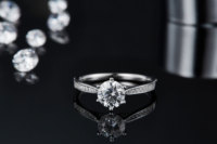 Karat başına düşük fiyat beyaz gevşek sentetik moissanite fiyat