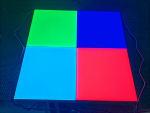 <span class=keywords><strong>Panneau</strong></span> <span class=keywords><strong>lumineux</strong></span> de plafond RGB <span class=keywords><strong>personnalisé</strong></span> pour intérieur avec changement de couleur dynamique, contrôle par application, luminosité réglable pour la décoration de la maison - Product Image 5