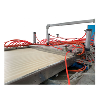 Ligne de production/machine d'extrusion/extrudeuse de panneaux de porte en mousse PVC WPC, de profilés rigides WPC PP PE et de seuils de clôture