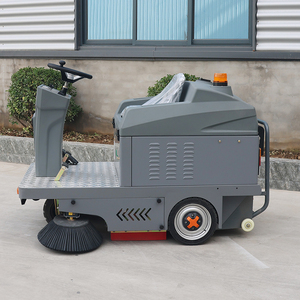 New Ride-On Floor Street Sweeper à vendre Balayeuse électrique commerciale avec brosse pour les routes - Product Image 4