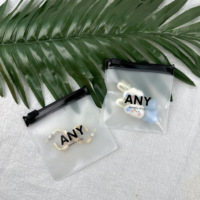 Sacs d'emballage personnalisés pour petits bijoux, sacs en plastique mat avec fermeture éclair, sacs mignons avec fermeture éclair pour boucles d'oreilles, sacs mini-ziplock réutilisables en PVC avec logo